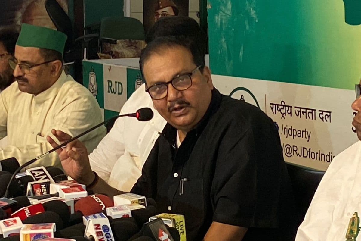 राजद सांसद मनोज झा