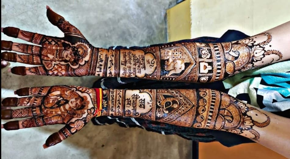 bhare hath ki mehndi