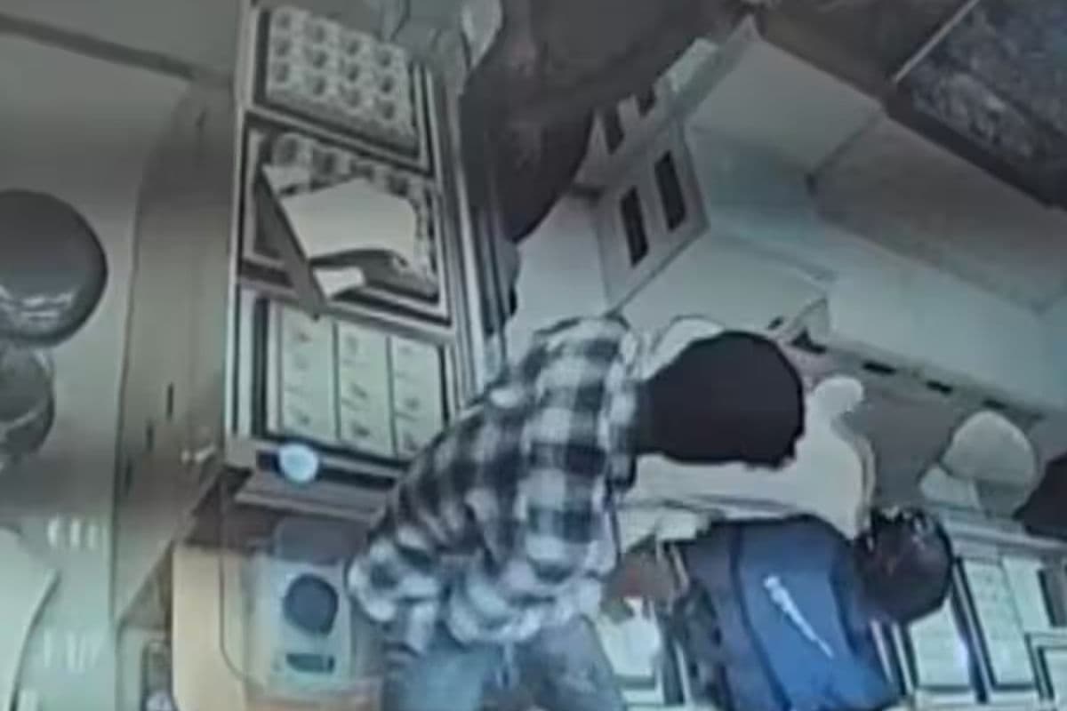 आस्था ज्वेलर्स लूटकांड में बिहार STF की कार्रवाई, 24 घंटे के अंदर गिरफ्त में आए अपराधी