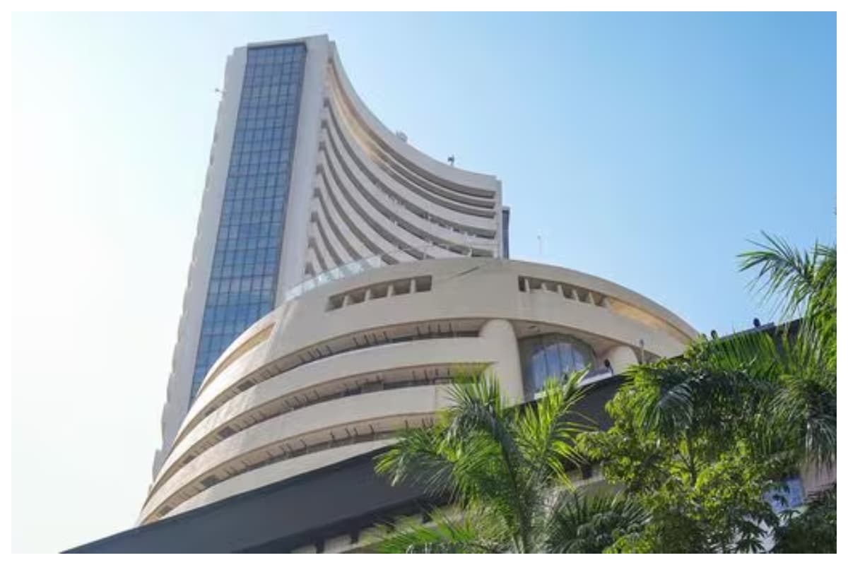 Share Market Today: शेयर बाजार में बहार, सेंसेक्स 250 अंक चढ़ा, निफ्टी में 80 अंकों की तेजी