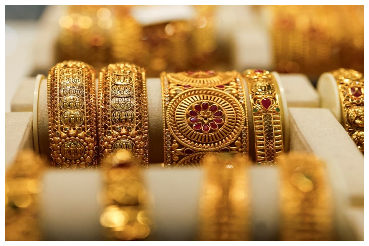 Gold Silver Price: सोना चांदी हो गया मंहगा, जानिए अपने शहर के 24, 22, 18 कैरेट गोल्ड के रेट