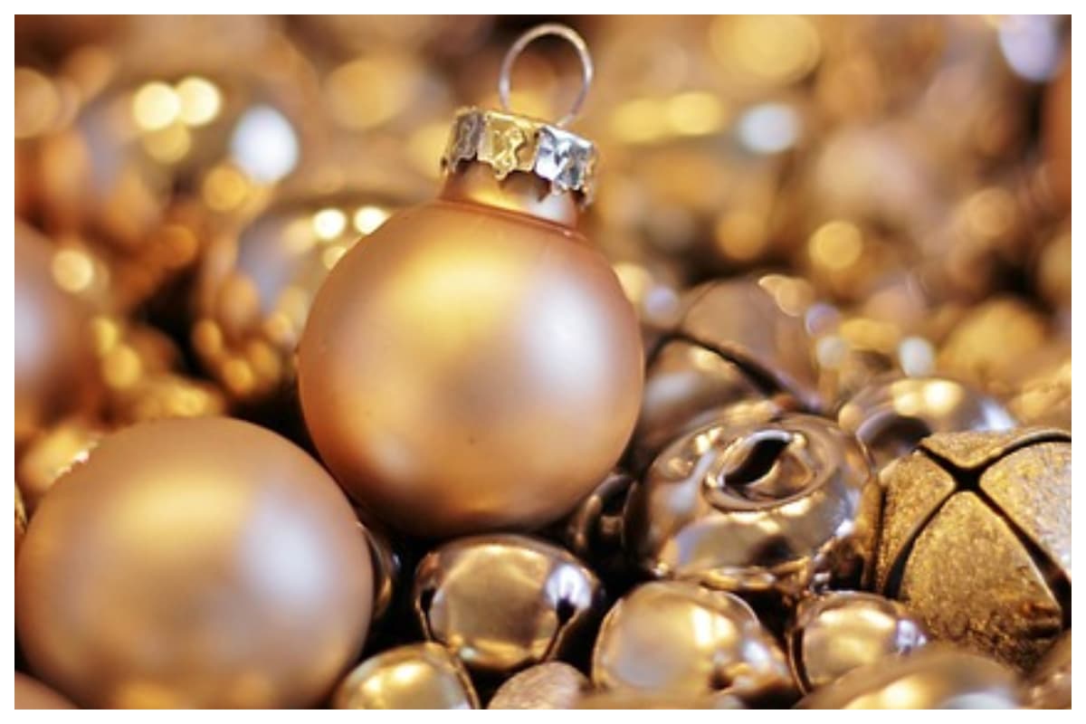 Gold Silver Price: सोना चांदी के दाम में भारी गिरावट, देखें कितना कम हुआ आपके शहर में रेट