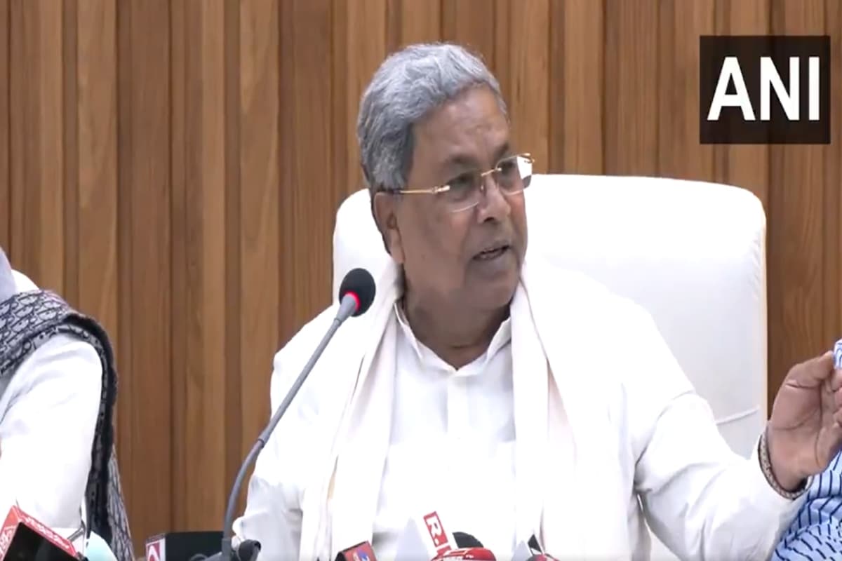 सीएम सिद्धारमैया का बेंगलुरु भगदड़ पर अजीबोगरीब बयान! कहा- कुंभ मेले में भी तो गई थी 50-60 लोगों की जान