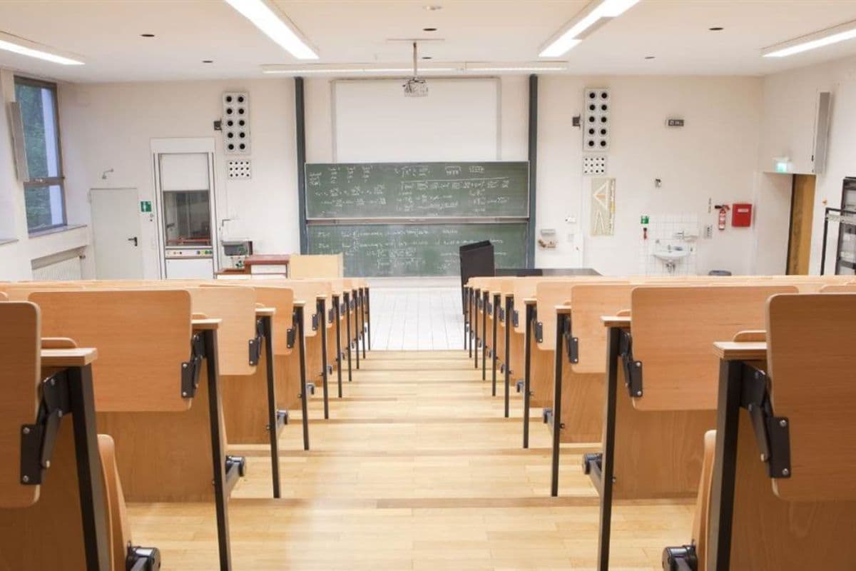 Bihar Government: भागलपुर के 7 प्राइवेट स्कूलों को मान्यता देने के लिए बिहार सरकार ने दिया NOC, लगायी गयी हैं ये शर्तें