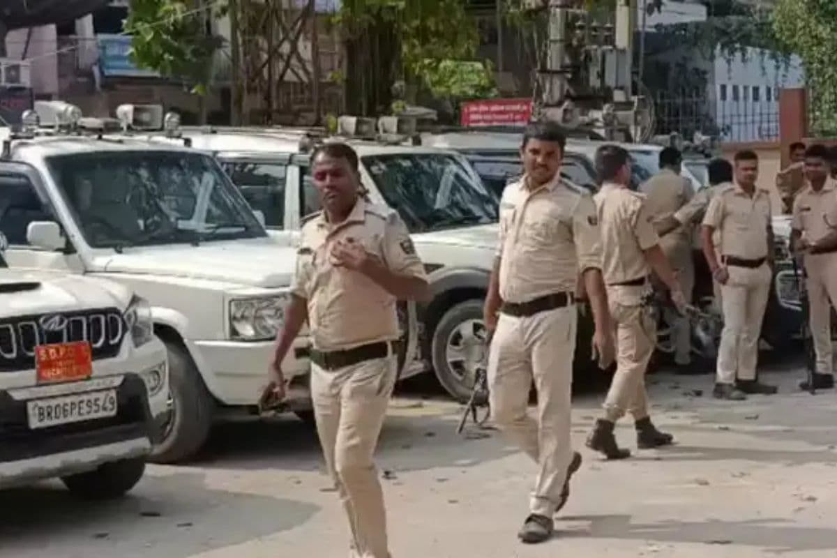 मुजफ्फरपुर में गाड़ी को साइड देने के विवाद में चली ताबड़तोड़ गोली, मौके पर से 21 कारतूस बरामद