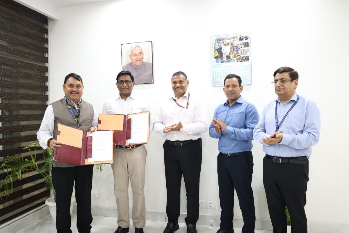 Bihar: बिहार सरकार और AAI ने हवाई संपर्क मजबूत करने पर किया करार, इन छह शहरों को मिलेगा हवाई यातायात का तोहफा