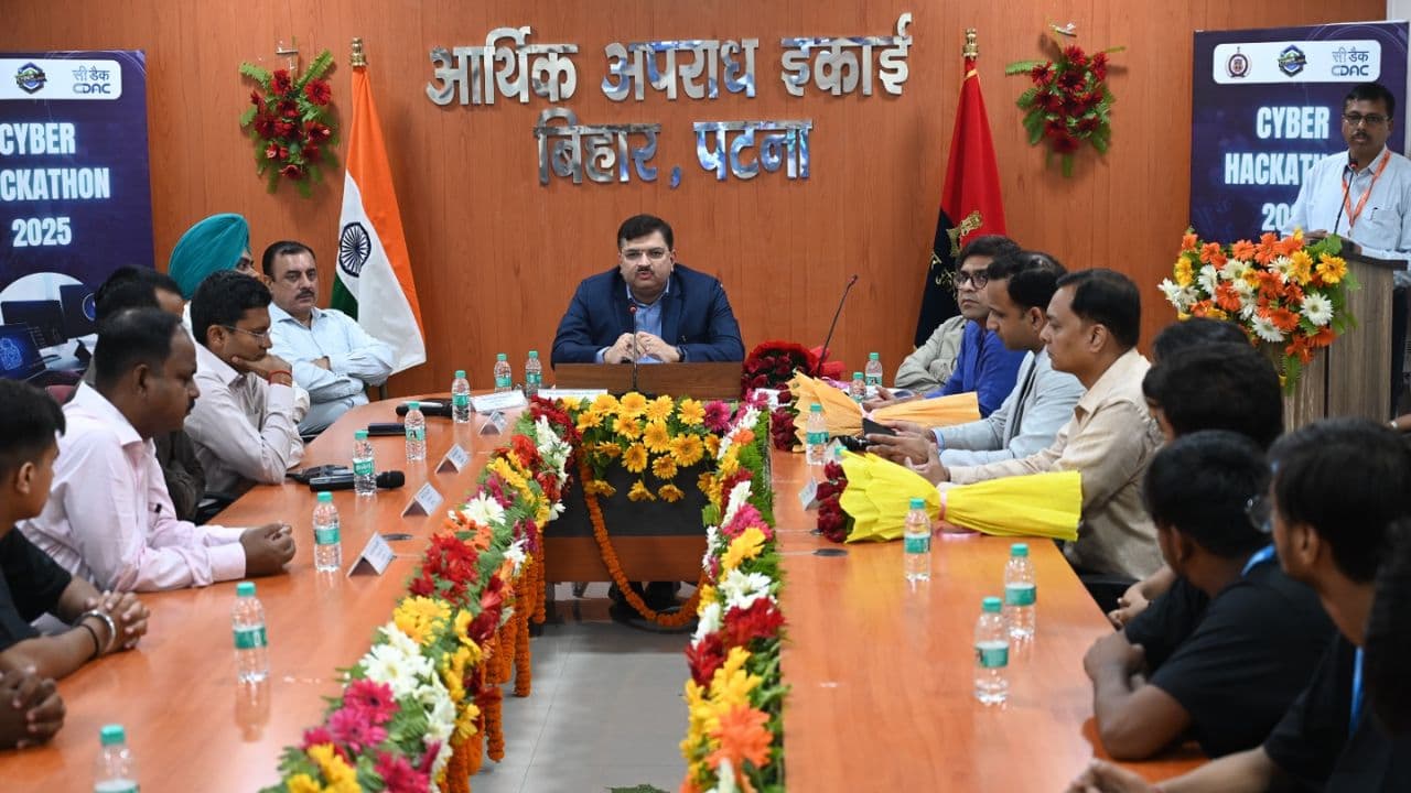 Cyber ​​Crime: साइबर हैकाथॉन 2025 का शुभारंभ, देशभर से चयनित 14 टीमों के बीच 24 घंटे की चुनौती शुरू