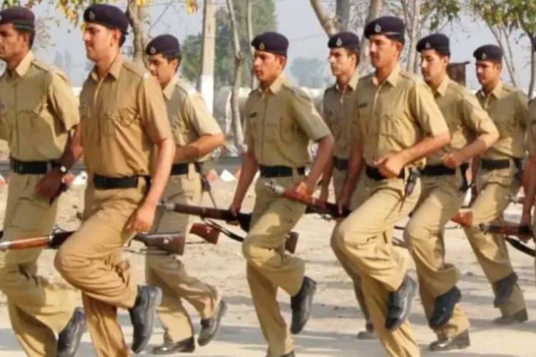 Bagaha Police District: बगहा पुलिस जिला में बहाल होंगे 277 जवान, नई बहाली प्रक्रिया का हुआ शुभारंभ