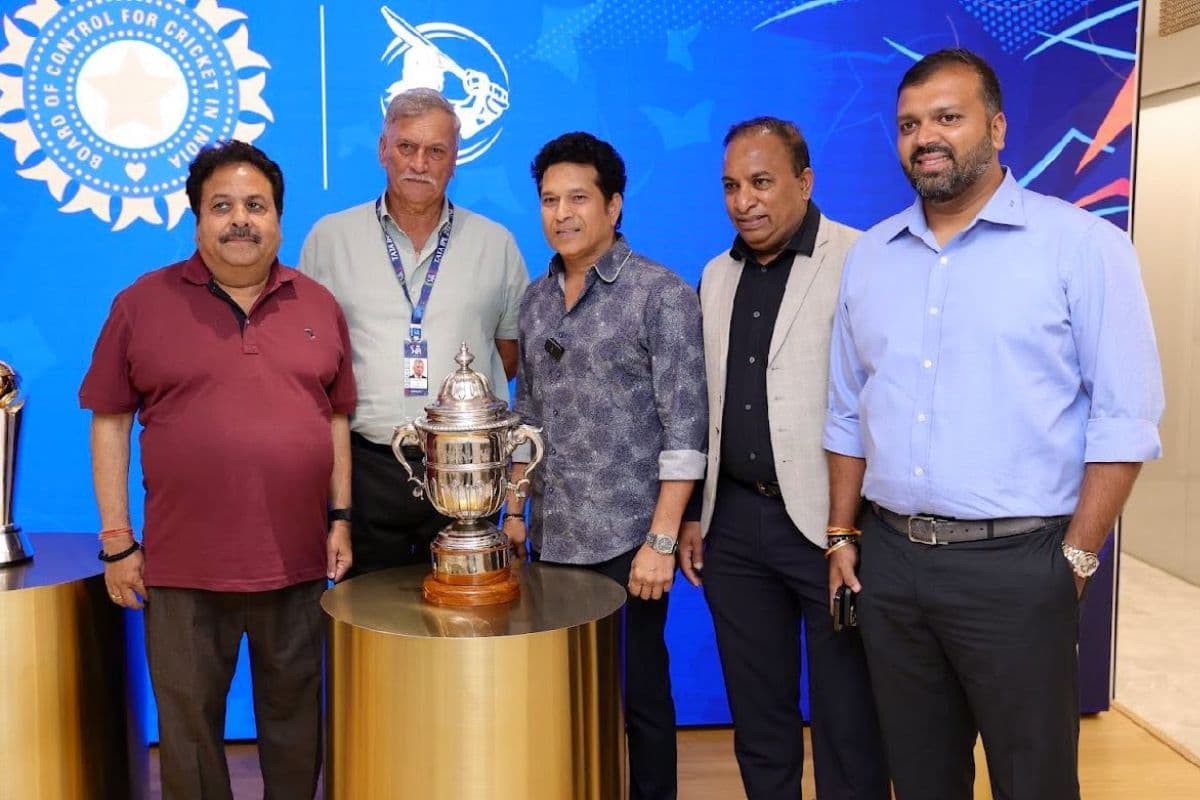 BCCI अध्यक्ष रोजर बिन्नी हो रहे रिटायर! रिप्लेसमेंट के लिए इस दिग्गज का नाम सबसे आगे