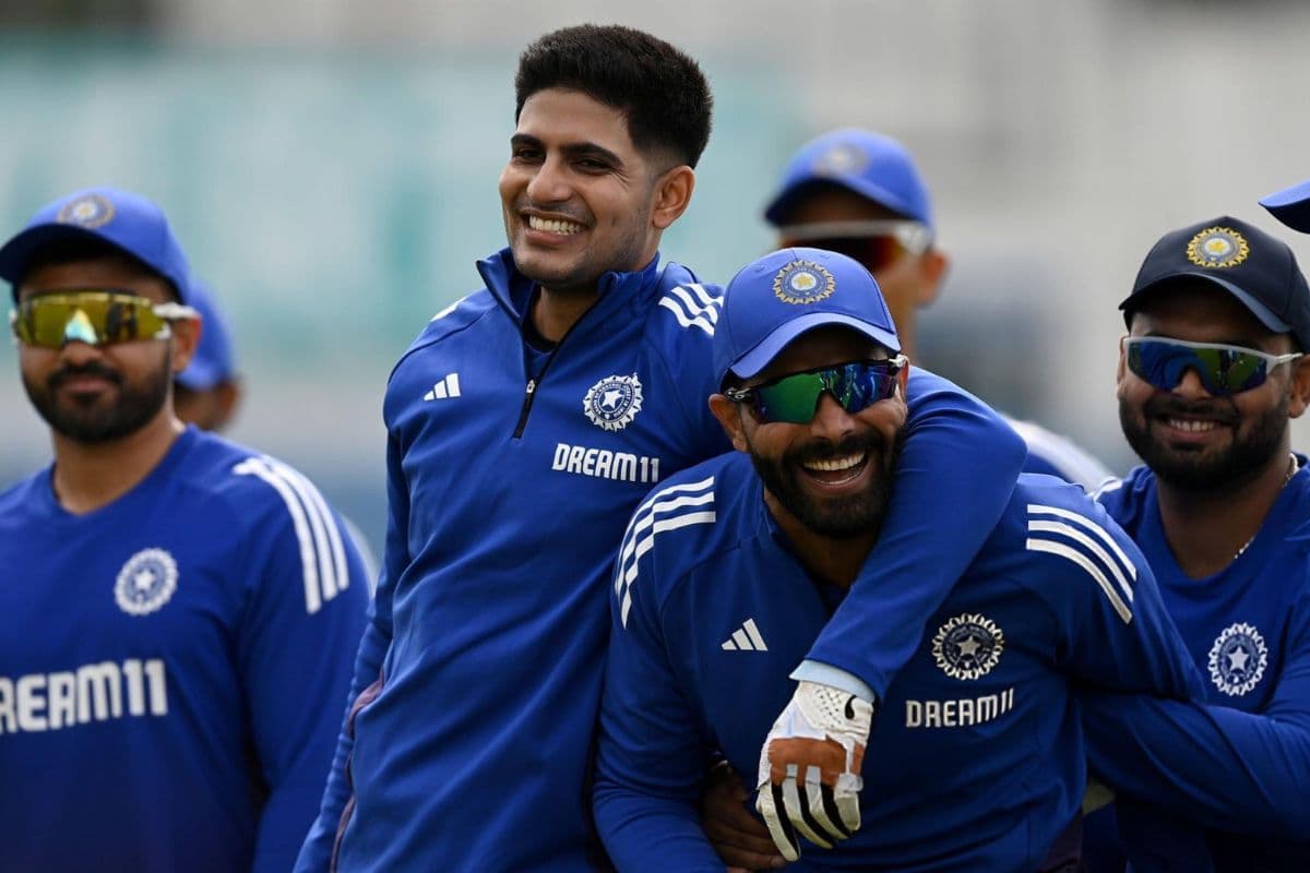 Shubman Gill with Teammates.