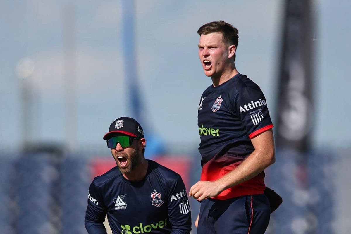 Mitchell Owen and Glenn Maxwell.