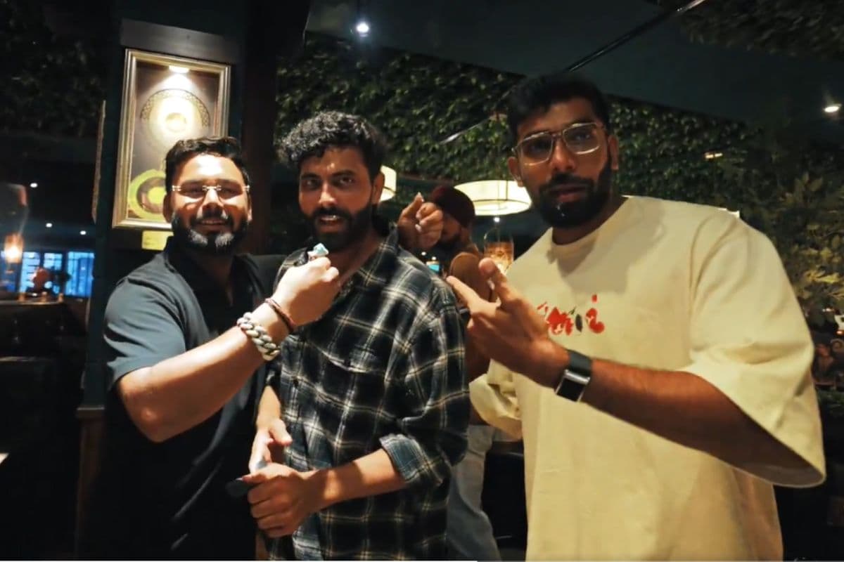 Indian Team Celebrating 2024 T20I World Cup Win in Birmingham.