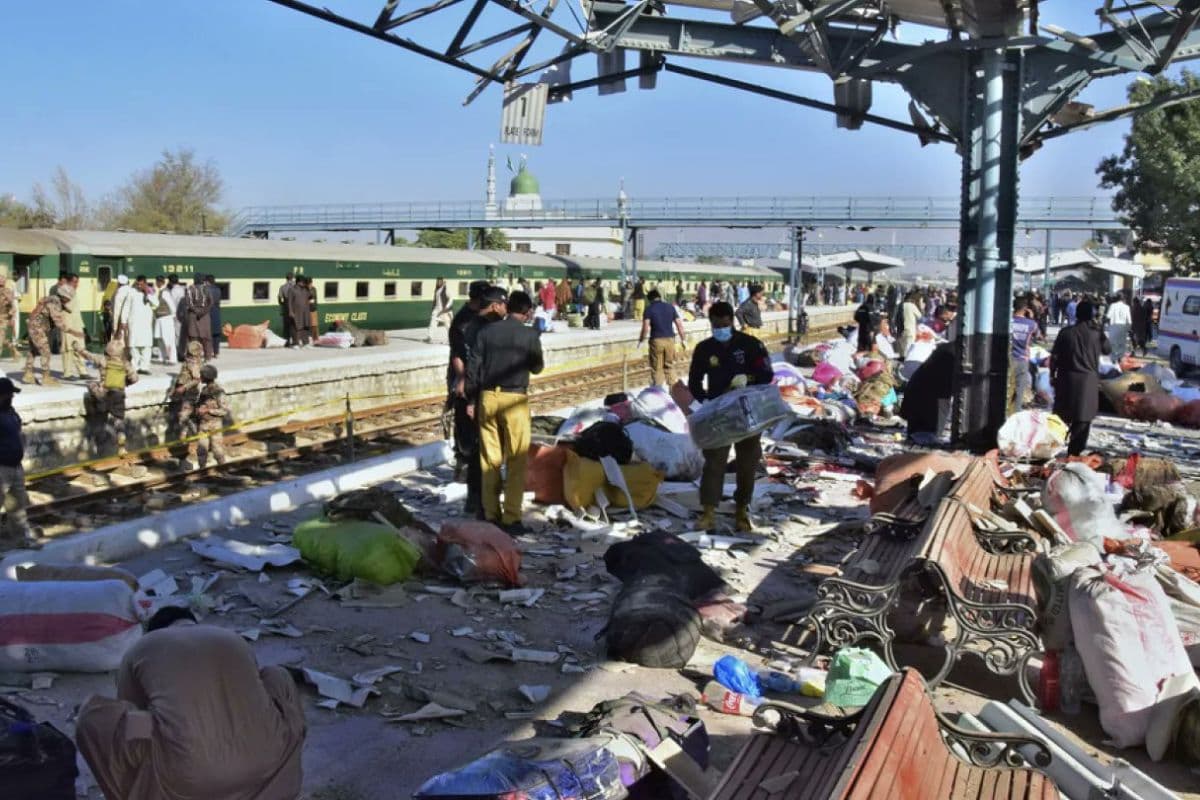 Suicide Attack: वजीरिस्तान में हमला, 13 सैनिकों की मौत, 29 लोग घायल