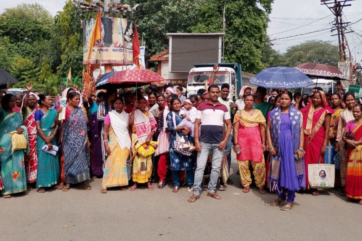 झारखंड में खाद और बीज नहीं मिलने से किसानों में आक्रोश, घंटों सड़क जाम, कैसे माने अन्नदाता?