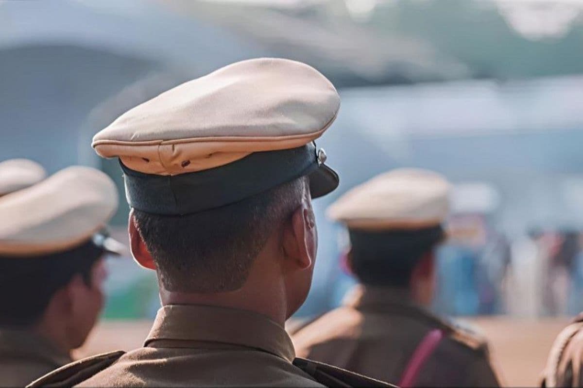 Bihar Police: इन पुलिस अधिकारियों की खंगाली जा रही डिटेल्स, डीआईजी के फरमान से हड़कंप