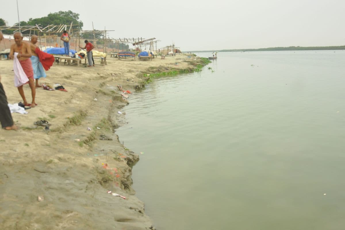 Ganga Dussehra 2025: गंगा दशहरा में बन रहा है हस्त नक्षत्र का संयोग, रवि, अमृत व सर्वार्थ सिद्धि का योग, आज होंगे गंगा दशहरा पर आयोजन