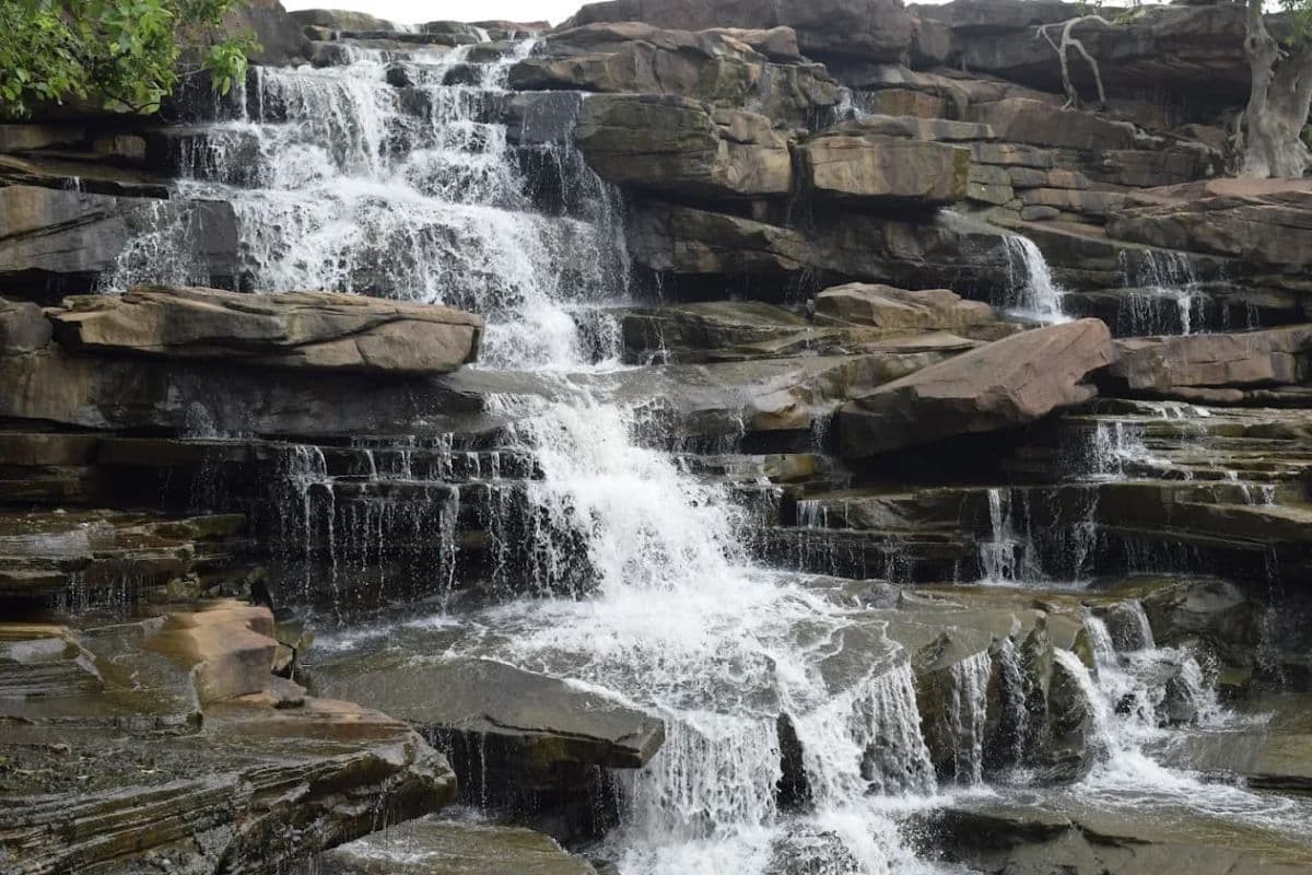 अब हिल स्टेशन के लिए हिमाचल, उत्तराखंड नहीं... यूपी की इन जगहों की करें सैर