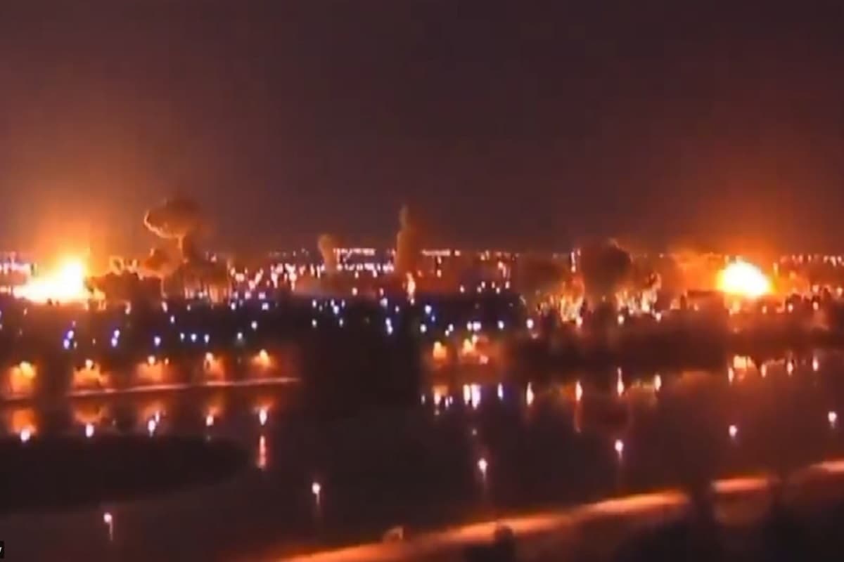 ईरान पर इजरायली हमले से शेयर बाजार में हाहाकार, सेंसेक्स में 573 अंकों की बड़ी गिरावट