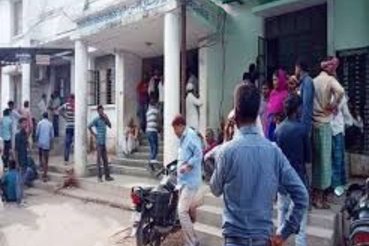 Bihar Bhumi: जमीन सर्वे की तैयारी में जुटे लोग, रजिस्ट्री ऑफिस में बस इतने में मिलेगा स्तावेज का प्रमाणित नकल, खूब हो रही भीड़