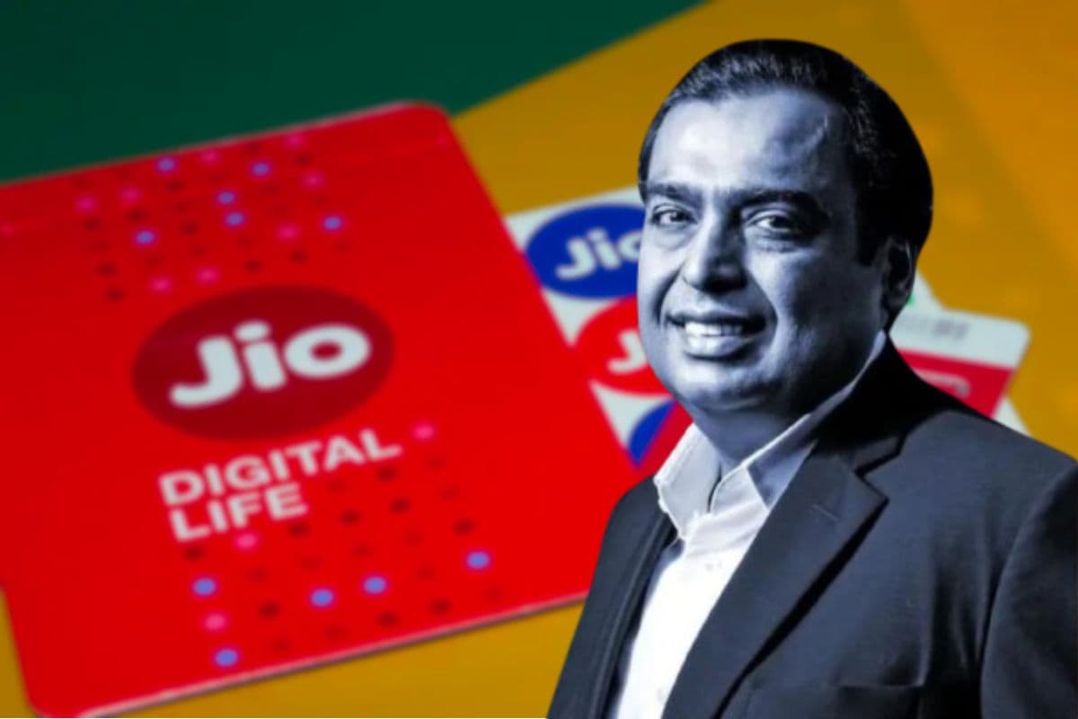 आज करें रिचार्ज और 2026 तक पाएं अनलिमिटेड कॉलिंग और डेटा! जल्दी चेक करें Jio के ये प्लान्स