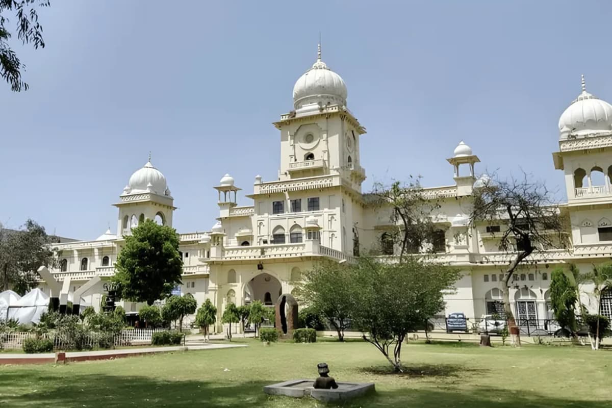 LU Admission 2025: लखनऊ विश्वविद्यालय में एडमिशन की नई तिथि घोषित, छात्रों को राहत