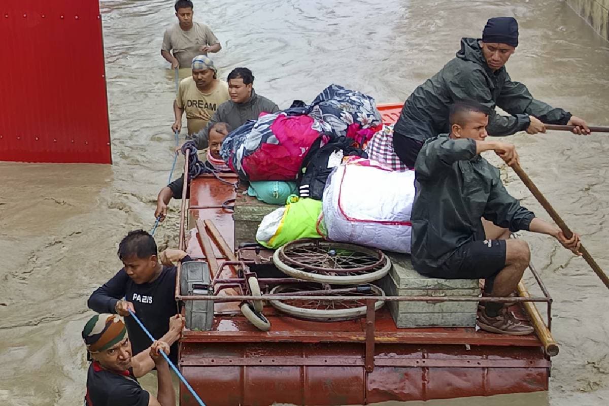 Heavy Rain Alert : पूर्वोत्तर के राज्यों में बारिश का तांडव, IMD का अलर्ट, अब तक 22 से ज्यादा मौत