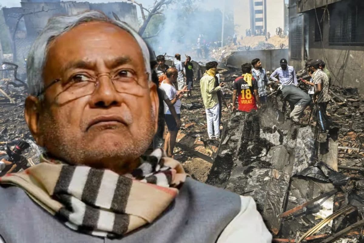 Ahmedabad Plane Crash: अहमदाबाद प्लेन क्रैश के बाद नीतीश सरकार एक्टिव, जारी किया हेल्पलाइन नंबर