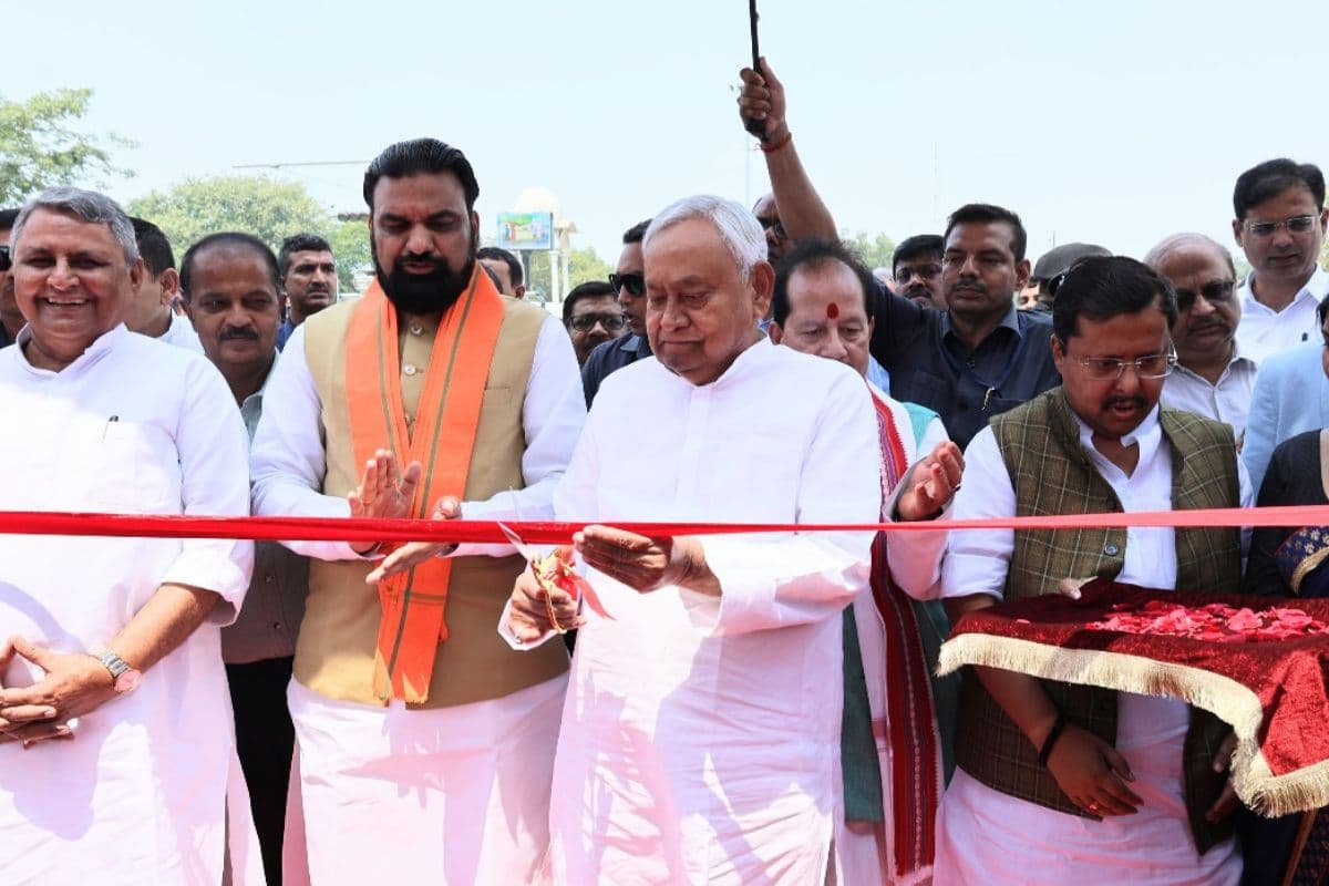 डबल डेक फ्लाईओवर का सीएम नीतीश ने किया उद्धाटन