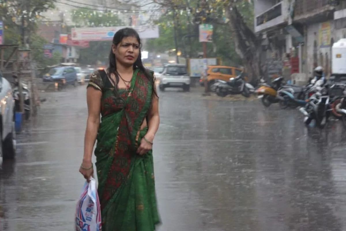 Bihar Rain Alert: अगले 3 घंटे के दौरान बिहार के 5 जिलों में होगी भयंकर बारिश, मौसम विभाग ने जारी किया येलो अलर्ट