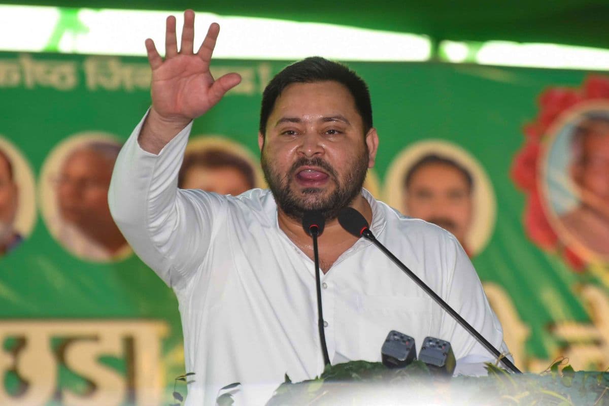 इटावा कांड में हुई RJD की एंट्री, तेजस्वी बोले- कथा कहने का हक सभी को 