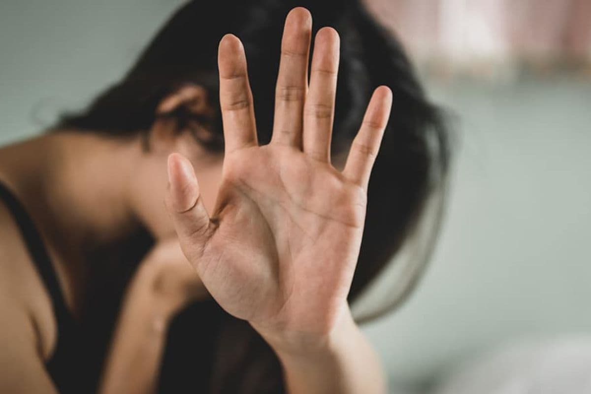 बिहार में चाकू के दम पर भाई के सामने लूटी बहन की इज्जत, ग्रामीणों ने आरोपी को बीच सड़क धुना