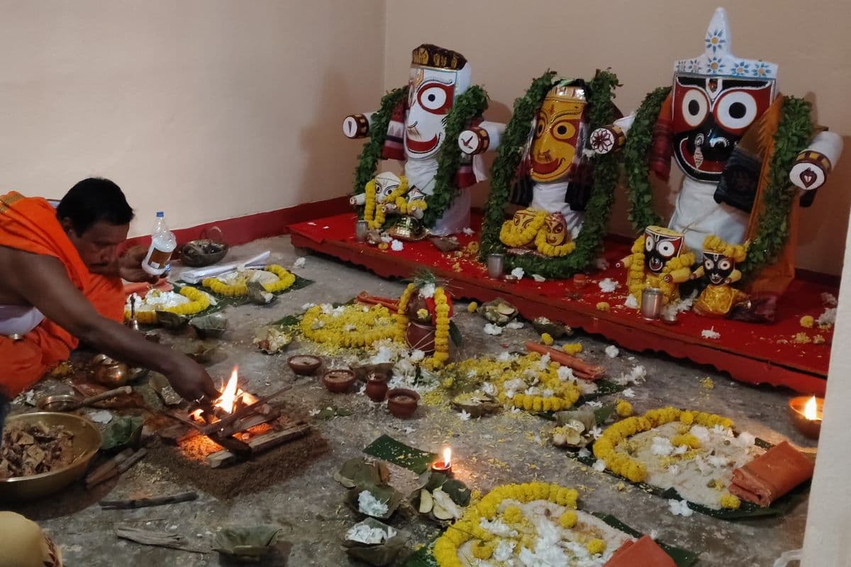 Rath Yatra: वैदिक मंत्रोच्चारण के साथ हुआ प्रभु जगन्नाथ का नेत्र उत्सव, कल निकलेगी रथ यात्रा