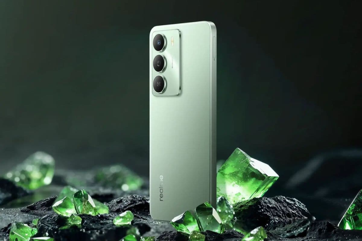 6000mAh की बैटरी और 32MP कैमरा के साथ लॉन्च हुआ Realme C73 5G, कीमत जान तुरंत कर लेंगे आर्डर