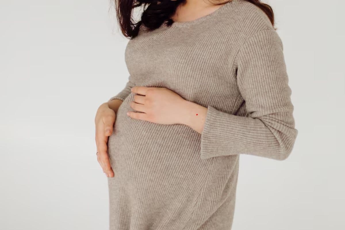 Pregnant Women Photo