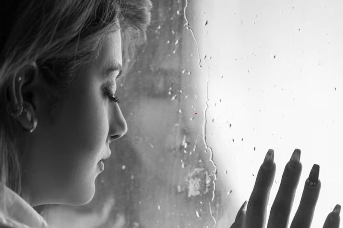 विधवा महिलाओं के लिए भी जरूरी है फैशन, लेकिन समाज के सामने इन बातों का रखना होगा ध्यान