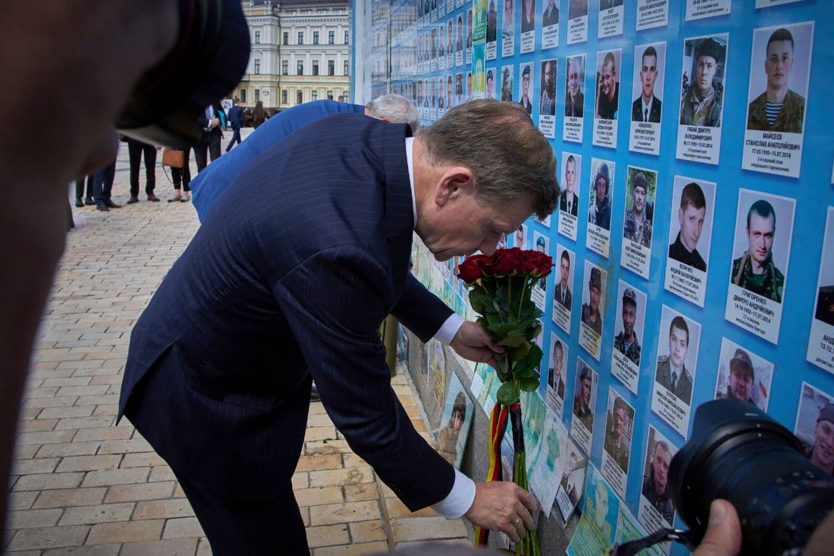 यूक्रेन से जंग में रूस के छूटेंगे पसीने! हथियार बनाने में कीव की मदद करेगा यह यूरोपीय देश