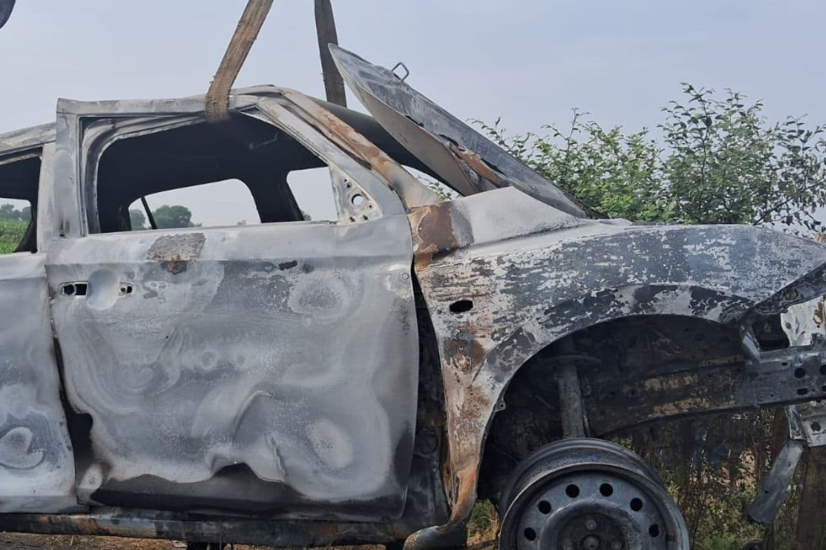 यूपी में दर्दनाक हादसा! एक ही परिवार के 5 लोगों की जिंदा जलकर मौत, शादी समारोह से लौट रहे थे सभी 