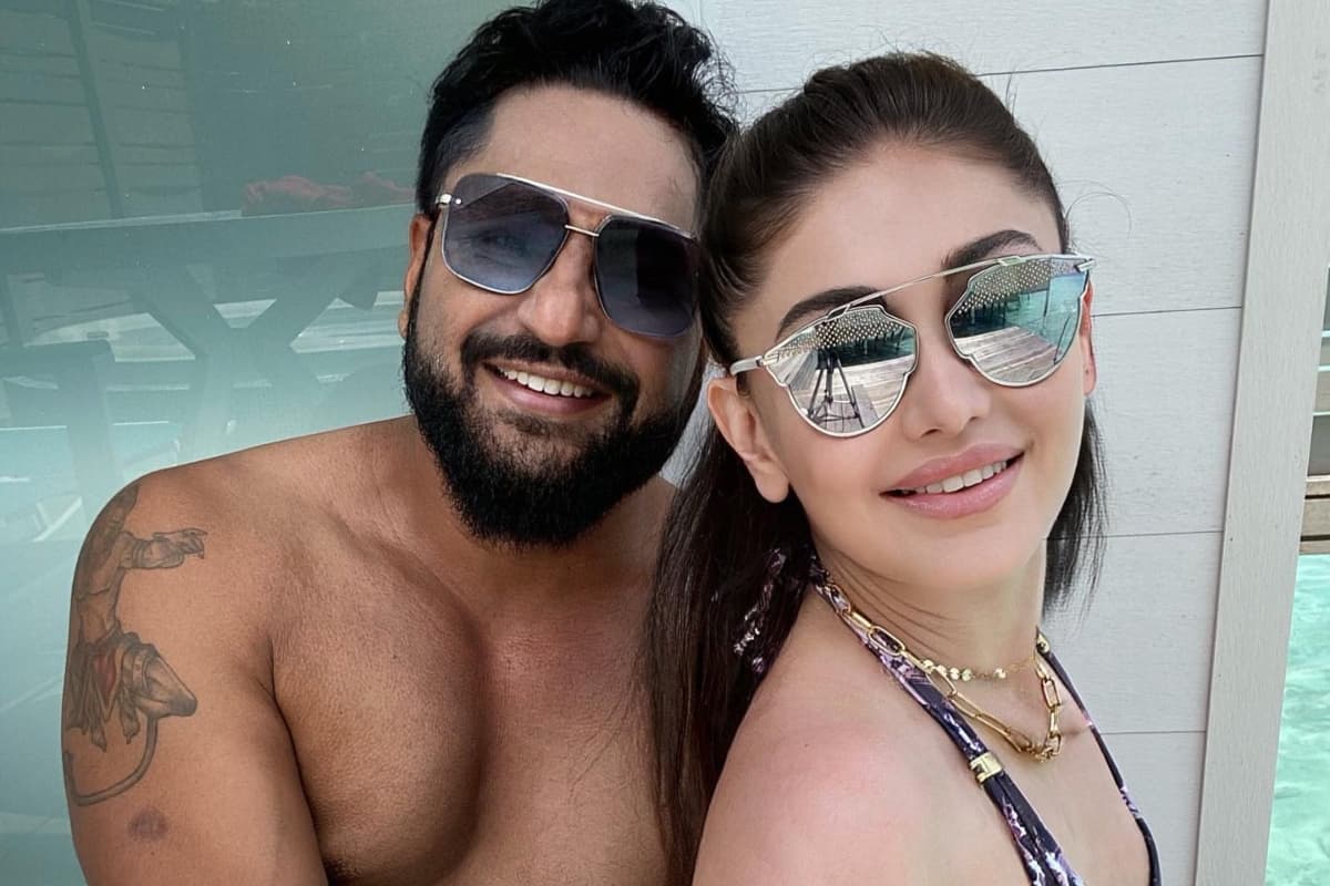 shefali jariwala father emotional at prayer meet