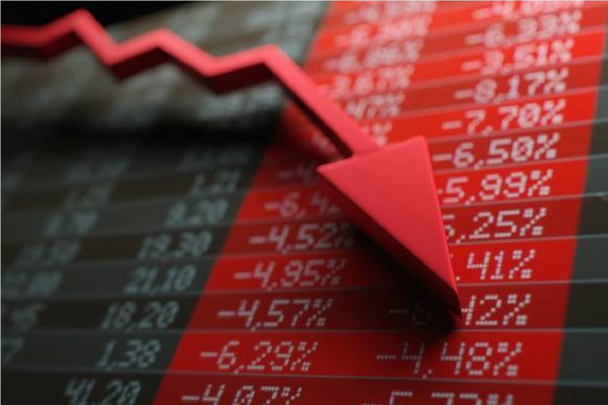 Stock Market: मुनाफावसूली से शेयर बाजार में जोरदार गिरावट, 452.44 अंक गिरकर सेंसेक्स धड़ाम