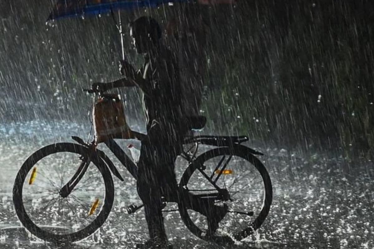 Bihar Rain Alert: बिहार में इस दिन से बदल सकता है मौसम, तेज हवा, गरज के साथ बारिश की संभावना