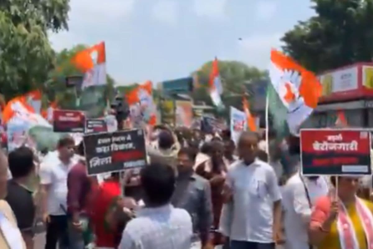 Bihar Politics: एनडीए को घेरने बिहार में सड़क पर उतरे कांग्रेसी, पटना में प्रदेश अध्यक्ष समेत कई सीनियर नेताओं ने प्रदर्शन में लिया हिस्सा