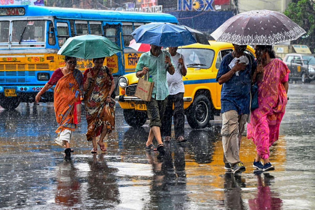 Nowcast Bihar: बिहार के 8 जिलों में अगले 2 से 3 घंटे में होगी भयंकर बारिश, IMD ने जारी किया अलर्ट