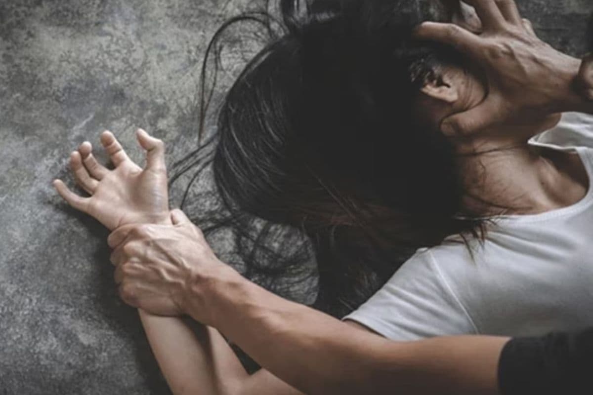 Bihar Crime: मुजफ्फरपुर में 11वीं की छात्रा के साथ हैवानियत, एक हफ्ते में तीसरी घटना के बाद फूटा ग्रामीणों का आक्रोश