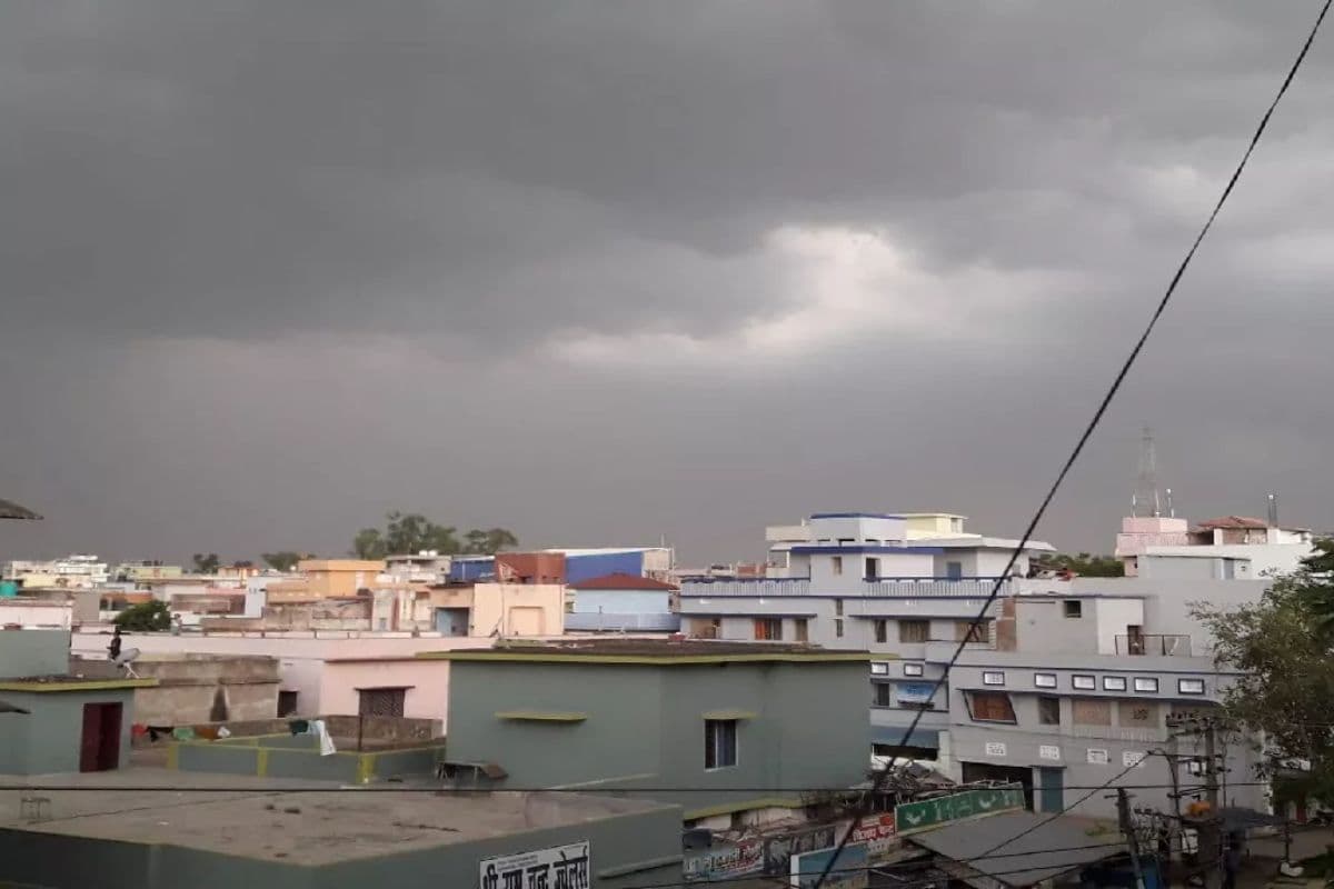 Bihar Monsoon Update: मानसून के लिए बिहार को अभी और करना पड़ सकता है इंतजार, जानिए मौसम विभाग का अपडेट
