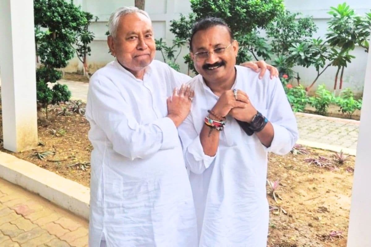 Bihar: 58 की उम्र में प्रोफेसर बने बिहार के ये मंत्री, अब कॉलेज में पढ़ाएंगे पॉलिटिकल साइंस