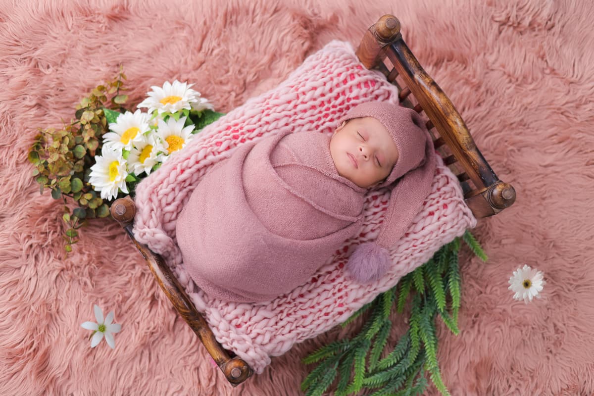 Baby Names: अपने प्राणों से प्यारी राजकुमारी के लिए इस लिस्ट से चुनें एक खूबसूरत और मनमोहक नाम, यहां जानें अर्थ