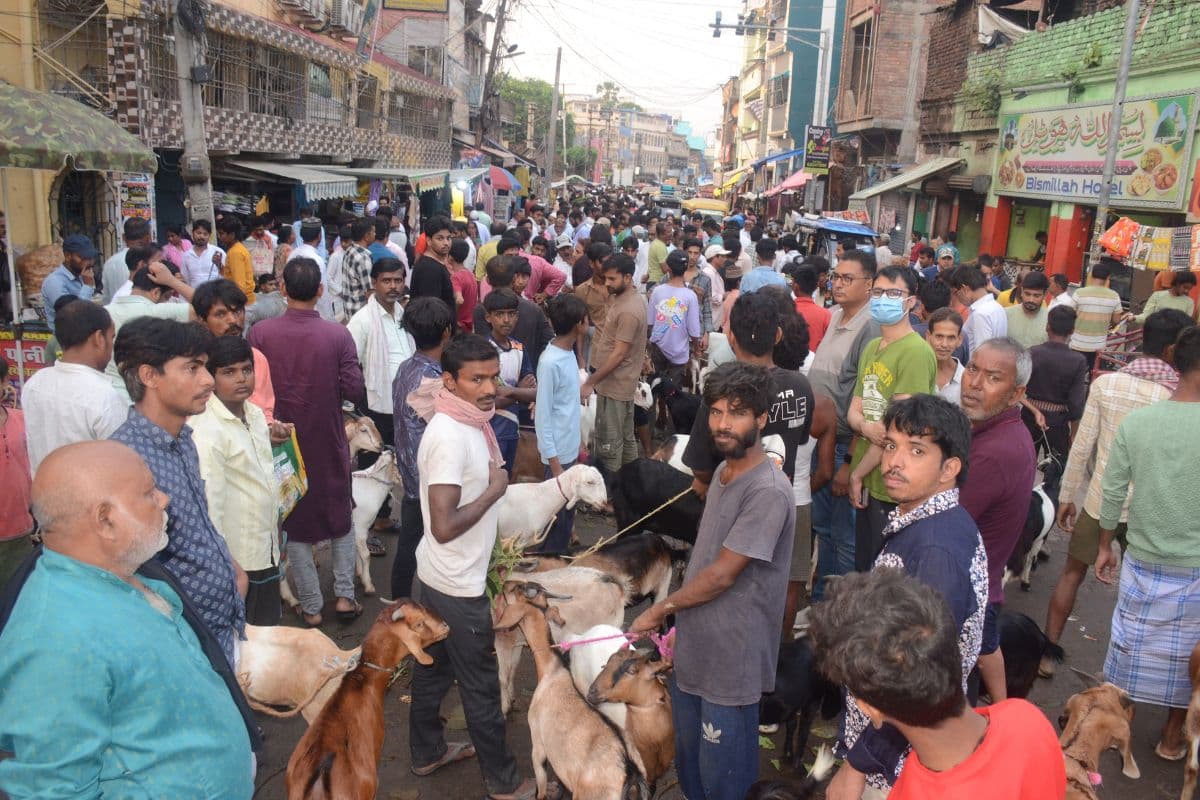 Eid al-Adha 2025: भागलपुर में बकरीद को ईदगाहों और मस्जिदों में नमाज़ की तैयारी पूरी, की गई ये खास अपील