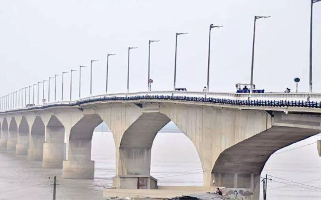 Bihar News: विक्रमशिला सेतु की हालत चिंताजनक, पुल के कई स्थानों पर ज्वाइंट का गैप बढ़ा