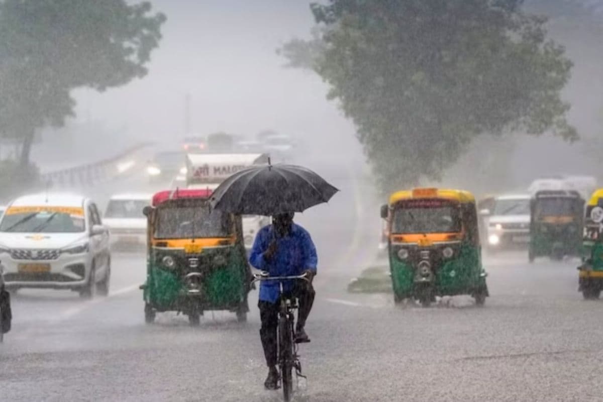 Jharkhand Weather: रिमझिम बारिश से बदला रांची का मौसम, झारखंड के 8 जिलों में 3 घंटे में जोरदार बारिश की चेतावनी