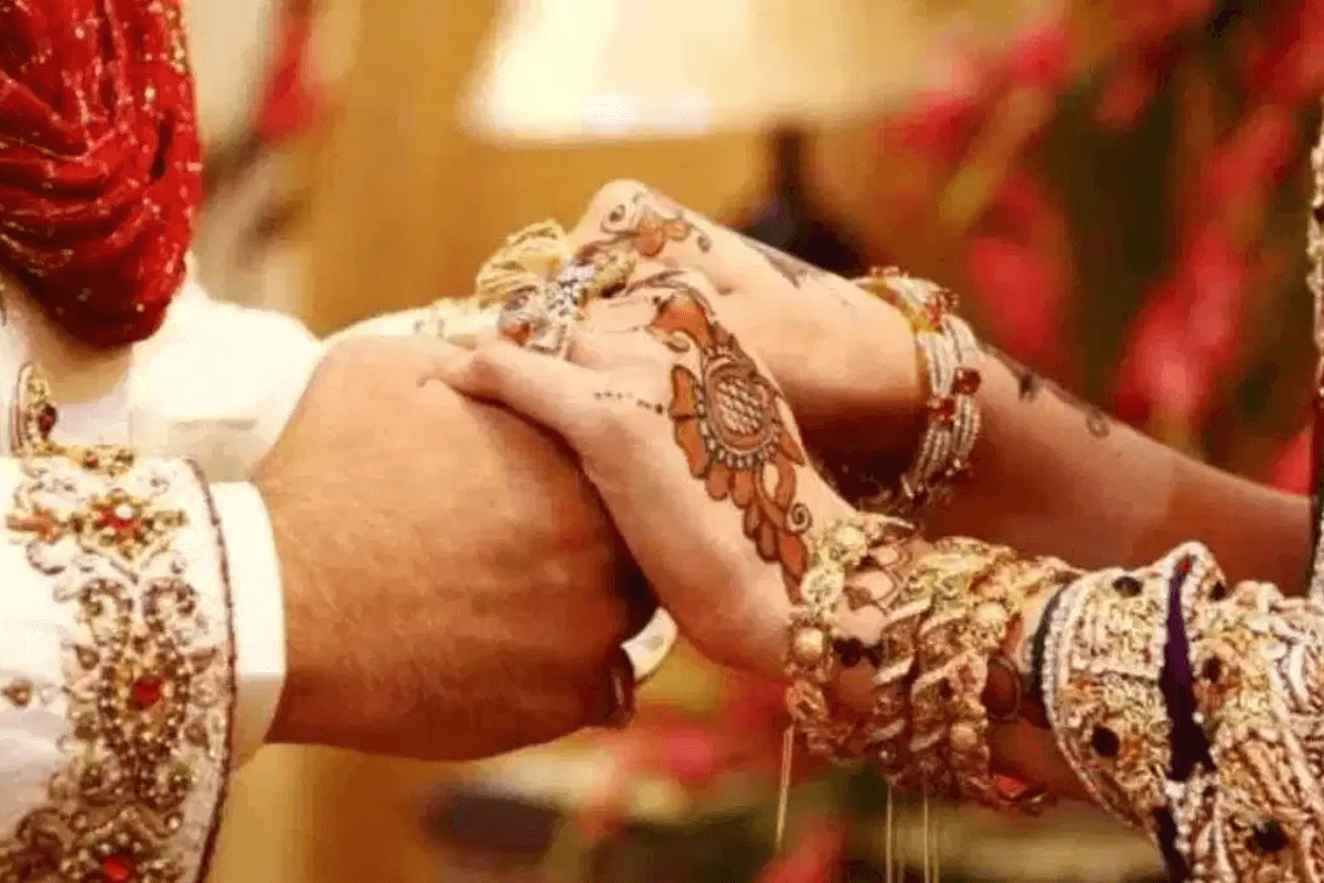 Bihar News: वरमाला से पहले दूल्हे और उसकी मां की जमकर पिटाई, महिलाओं के झुंड में जबरने घुसे थे मनचले